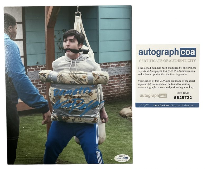 Gianni DeCenzo - 10x8 - cobra Kai - demetri - ACOA