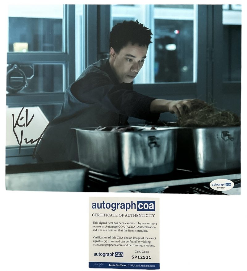 Kit Young - 10x8 - alien earth - ACOA