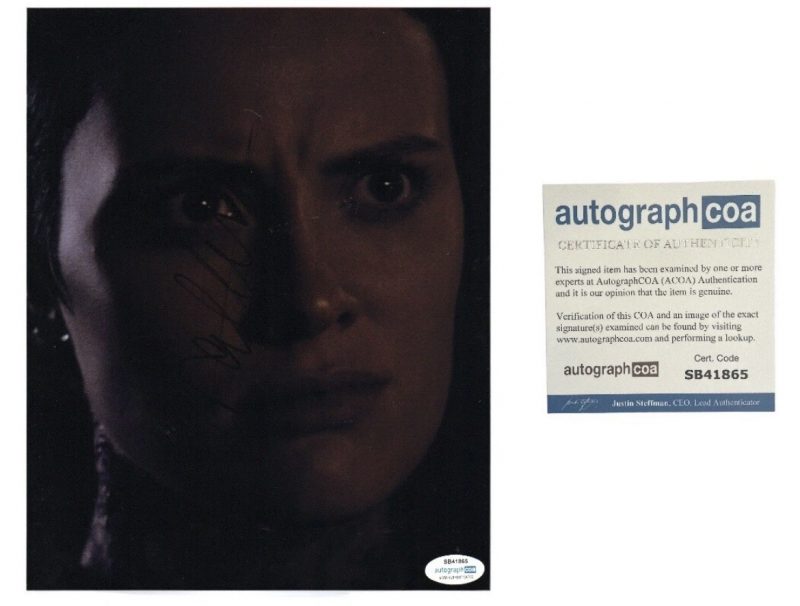 Wallis day - 10x8 - batwoman - ACOA