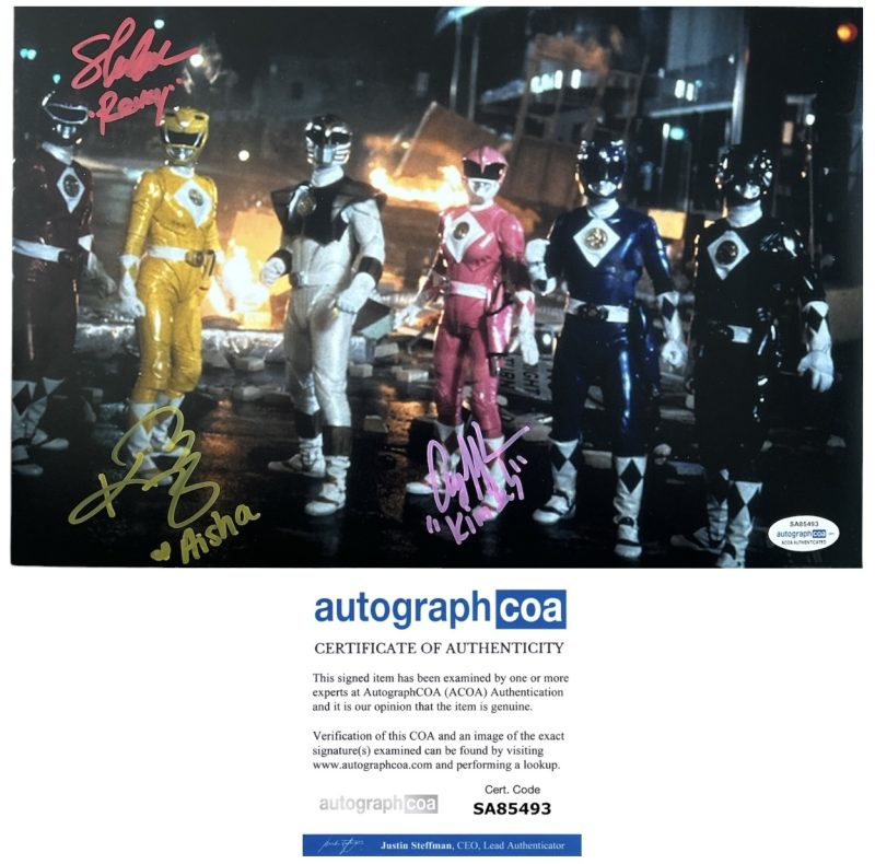 Power Rangers - 12x8 - Movie - Steve Cardenas (red ranger) Amy Jo Johnson (pink ranger) Karan Ashley (yellow ranger) - ACOA - SA85493